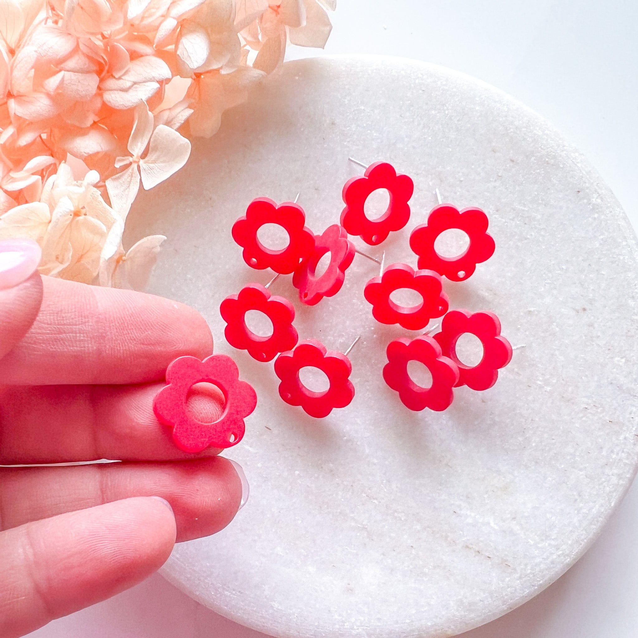 kitandco.com.au Tools Flower Acrylic Post - Red (10 pcs)