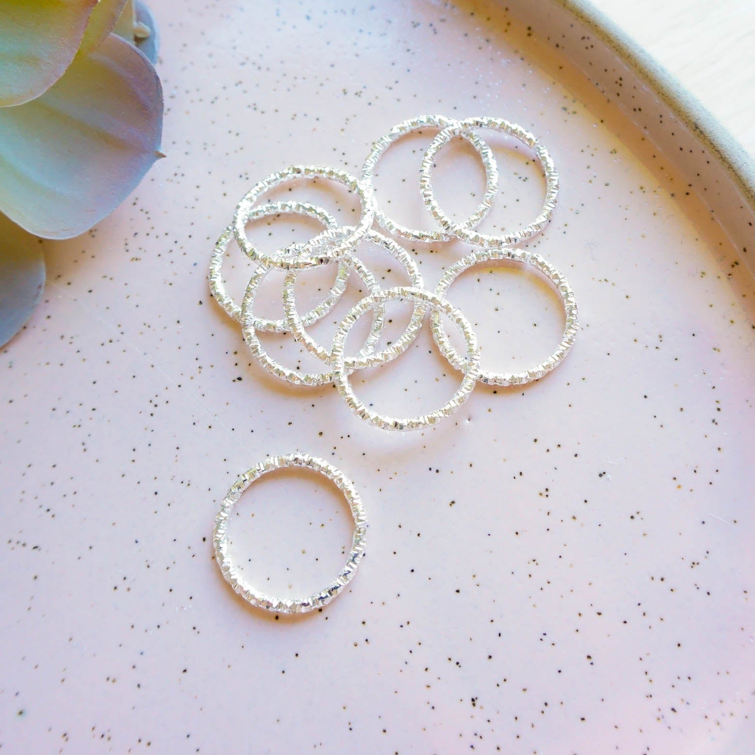 kitandco.com.au Tools Textured Circle Connector (10pcs) Choose Colour