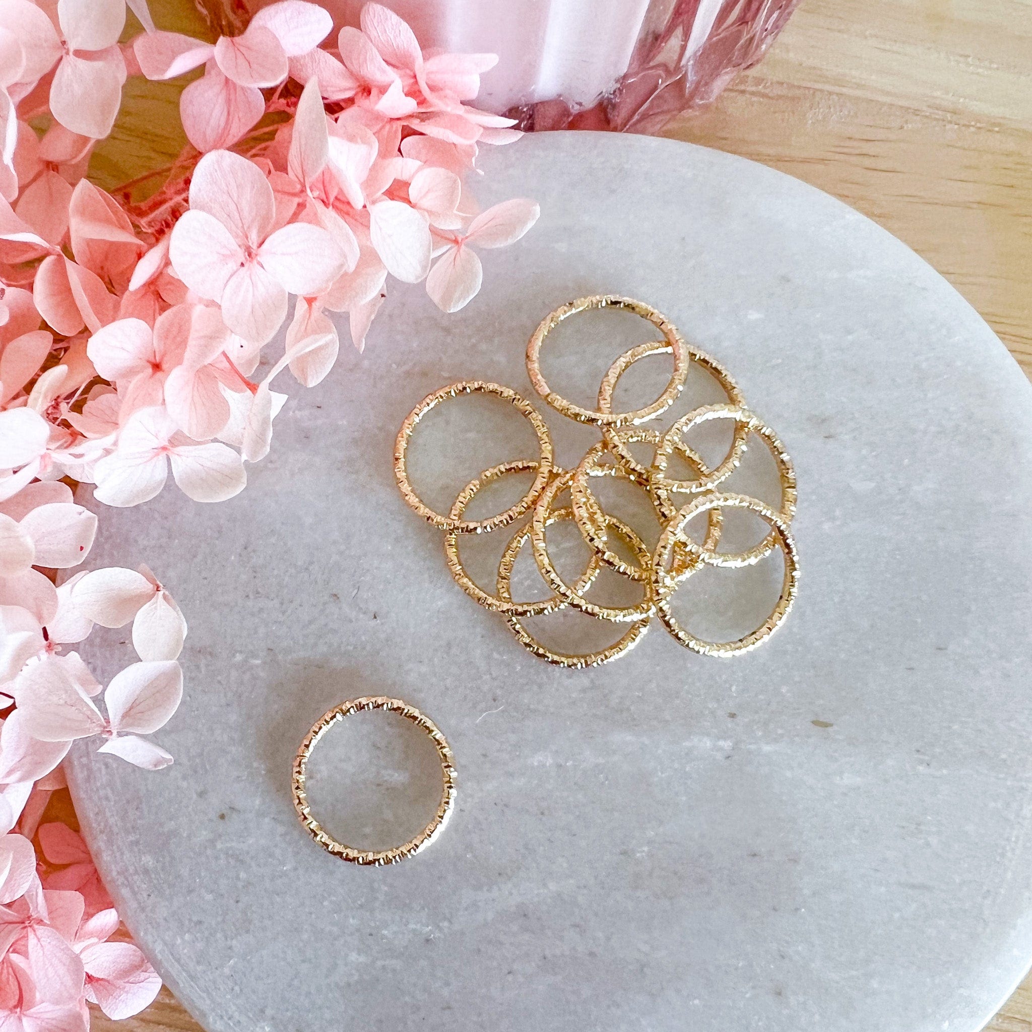 kitandco.com.au Tools Textured Circle Connector (10pcs) Choose Colour