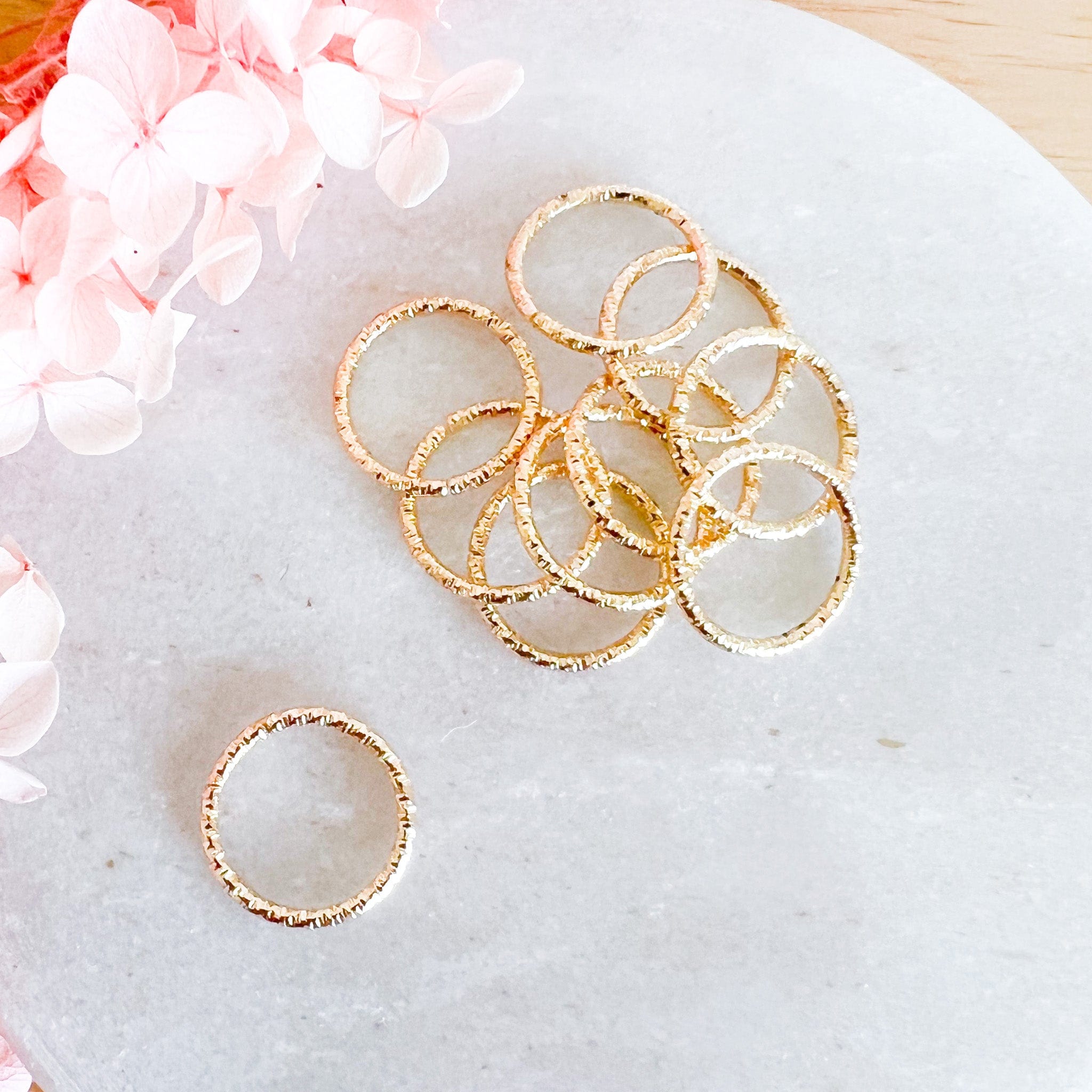 kitandco.com.au Tools Textured Circle Connector (10pcs) Choose Colour